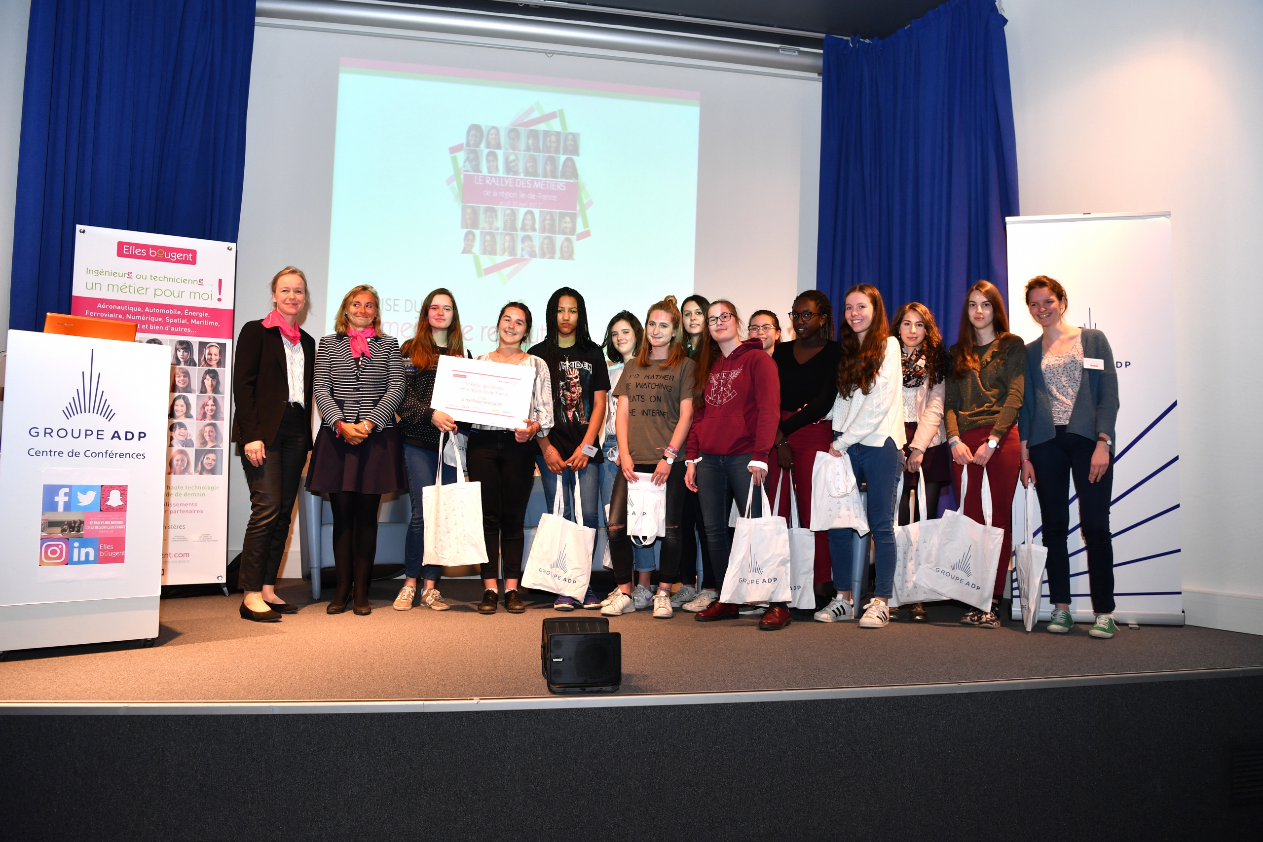 Pour Developper Le Tissu Economique Et Social Groupe Adp Entre Voisins