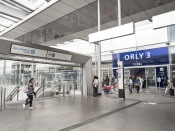 Accès au métro ligne 14, station Aéroport d'Orly, Paris-Orly