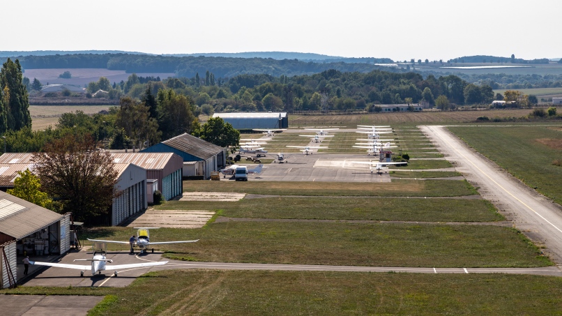 Vue aérienne de l'aérodrome de Pontoise-Cormeilles